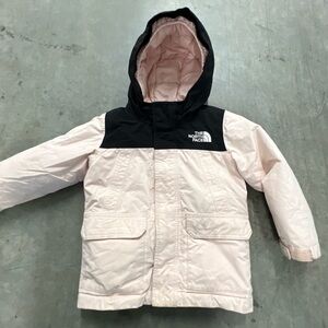 The North Face 550 Dryvent Kids Puffer Jacket - Black and Pink size 4T 4B